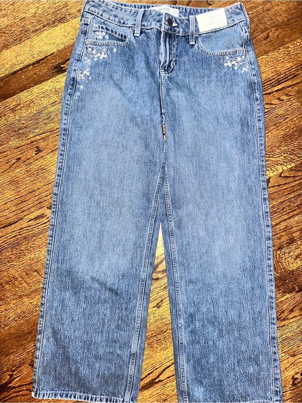 Hollister Blue Baggy Low Rise Wide-Leg Jeans with Subtle Embroidery - NWT 27